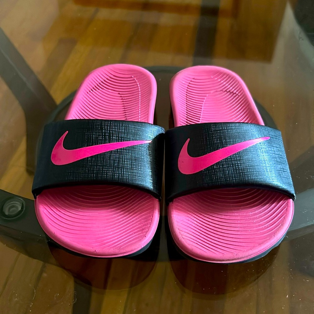 Nike girl slides